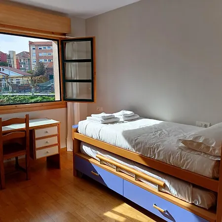 Casa Con Jardin Y Piscina En Muros 度假居